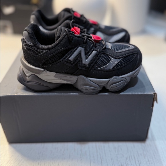 Brand New New Balance 9060 (TD) Size 8C - Picture 1 of 7
